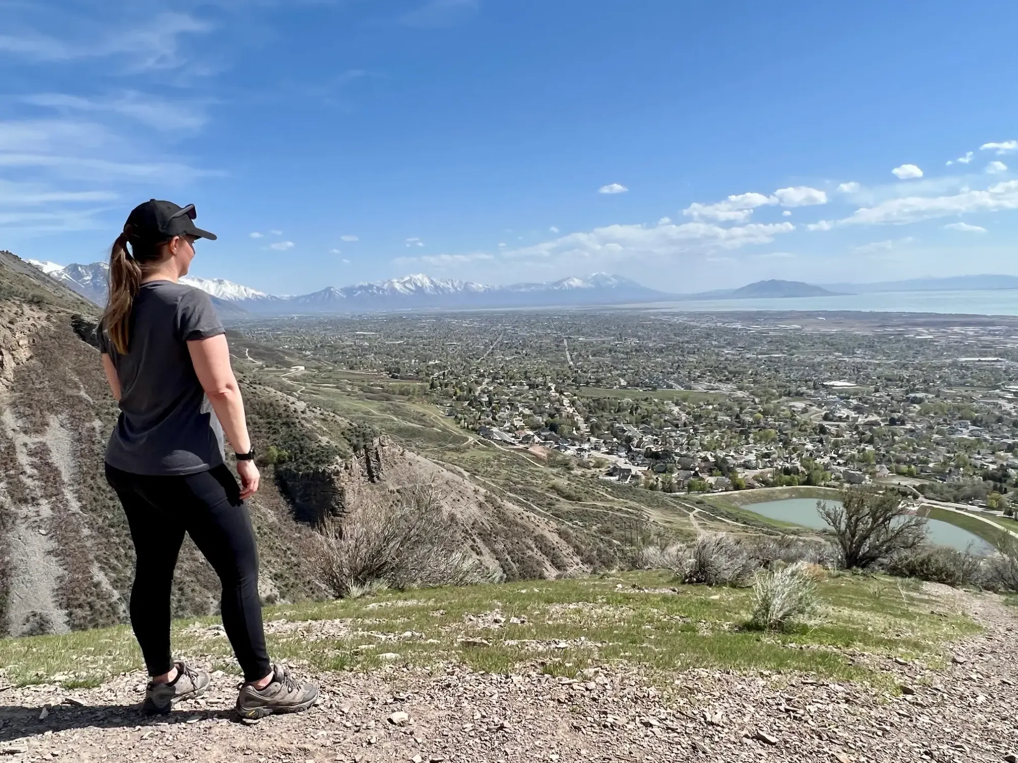 Lindsey is posing in her KÜHL pants on Grove Creek Trail in Pleasant Grove, Utah.