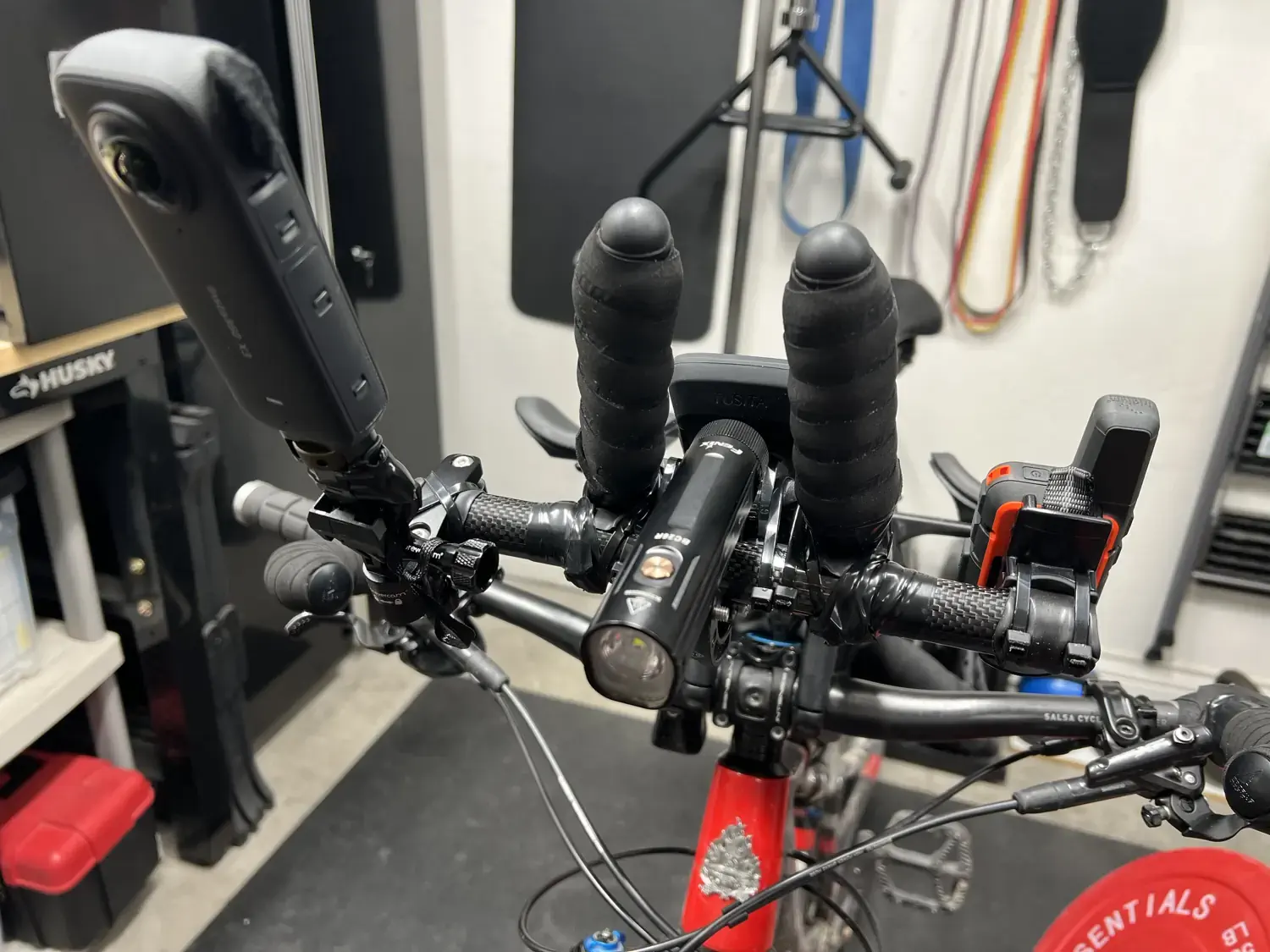 Keith mounted an Insta360 X3 360° camera to capture all of the action of the Tour Divide