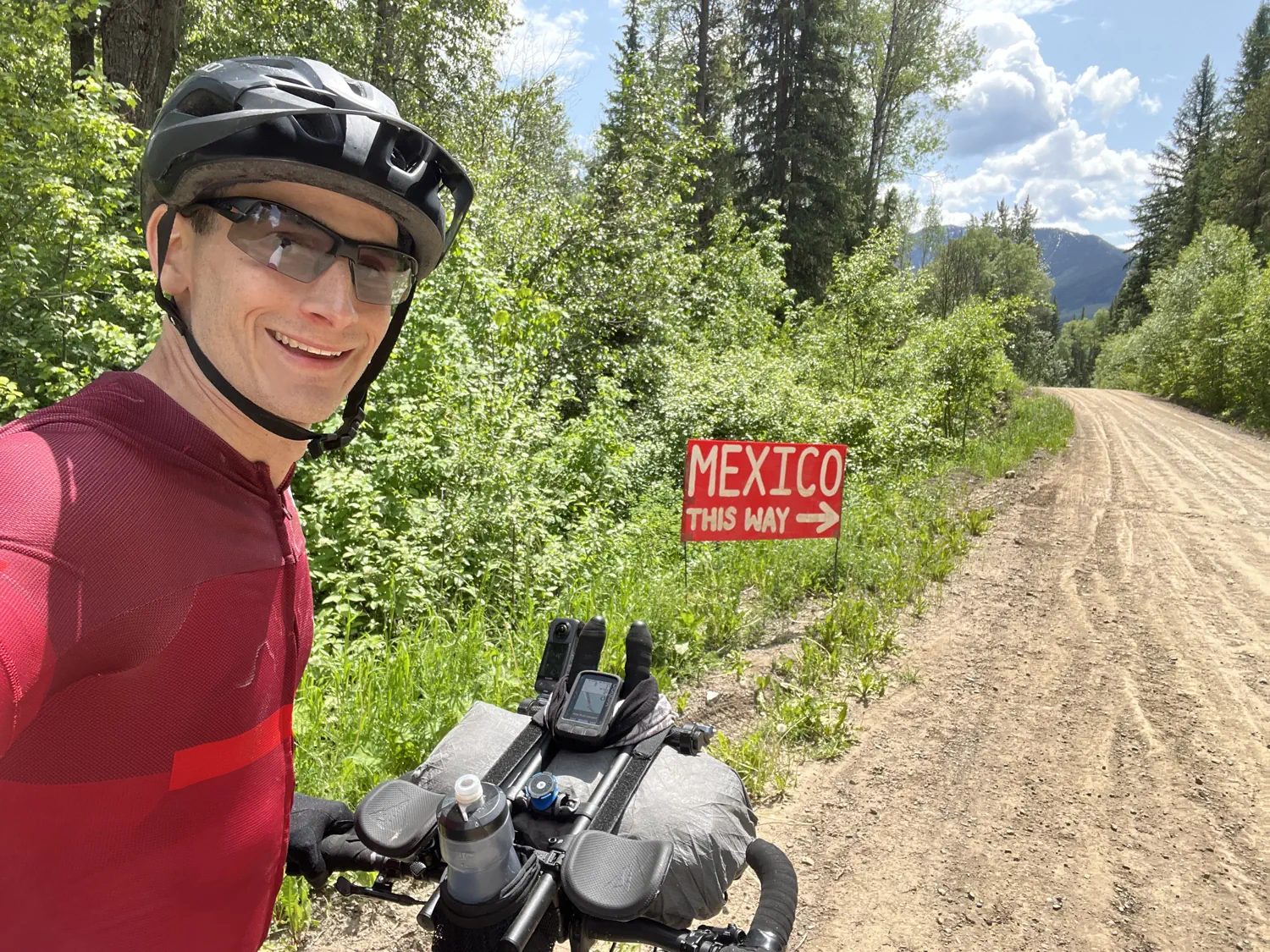 I loved this "Mexico, This Way ->" sign. It made me laugh since Mexico was still so far away!